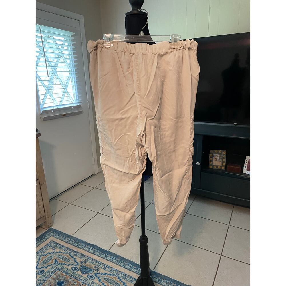 Women’s Banana Republic Pants Size XL - Picture 3 of 5